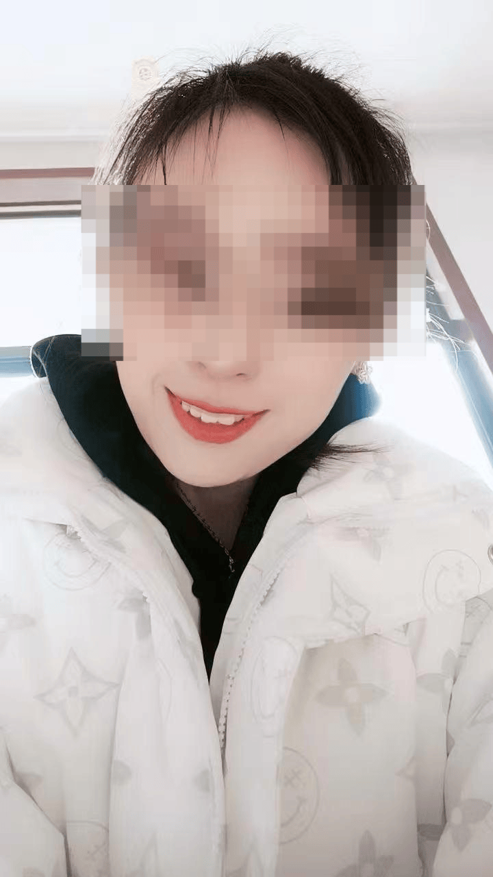 妻子患癌去世前被三次起訴離婚<strong></p>
<p>宏鑫機(jī)械設(shè)備有限公司
</strong>，前夫遺棄罪因證據(jù)不足被駁回｜在場:宏鑫機(jī)械設(shè)備有限公司
