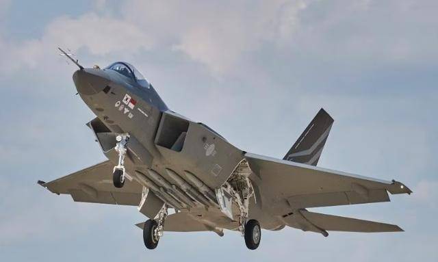 印尼買殲-10又生變<strong></p>
<p>宏鑫機械設備有限公司
</strong>，90億美元預算縮水到16億，或考慮買退役戰(zhàn)機:宏鑫機械設備有限公司
