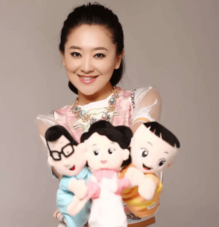 央視主持人“月亮姐姐”離開少兒頻道<strong></p>
<p>宏鑫機(jī)械設(shè)備有限公司
</strong>，官宣新身份！:宏鑫機(jī)械設(shè)備有限公司

