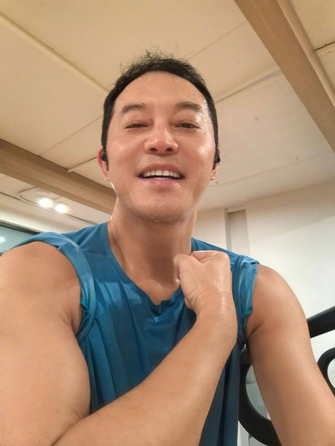 《爸爸去哪兒4》9年未解之謎破案<strong></p>
<p>宏鑫機(jī)械設(shè)備有限公司
</strong>！沙溢承認(rèn)吃了狗吃過的面：發(fā)燒三天:宏鑫機(jī)械設(shè)備有限公司
