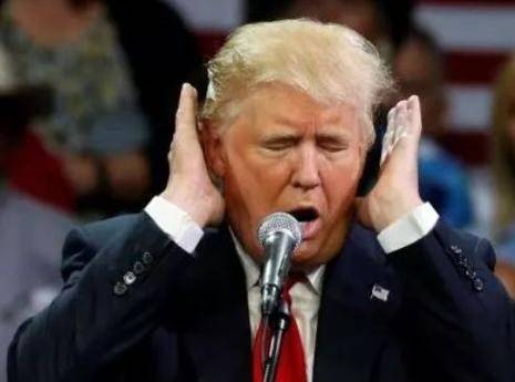 攻守移位了！眼見特朗普出盡“爛牌”<strong></p>
<p>宏鑫機(jī)械設(shè)備有限公司
</strong>，背后大佬坐不住了，下定決心親自出馬向中方交底:宏鑫機(jī)械設(shè)備有限公司
