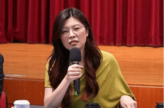 當選國民黨主席后<strong></p>
<p>宏鑫機械設備有限公司
</strong>，鄭麗文連夜喊話民進黨：讓兩岸不再有戰(zhàn)火！:宏鑫機械設備有限公司
