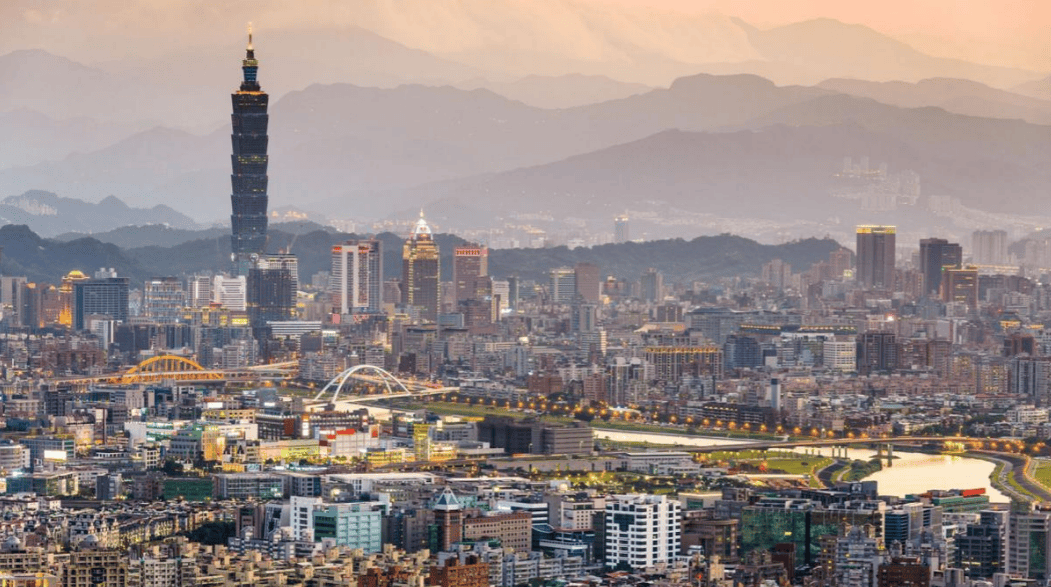 當選國民黨主席后<strong></p>
<p>宏鑫機械設備有限公司
</strong>，鄭麗文連夜喊話民進黨：讓兩岸不再有戰(zhàn)火！:宏鑫機械設備有限公司
