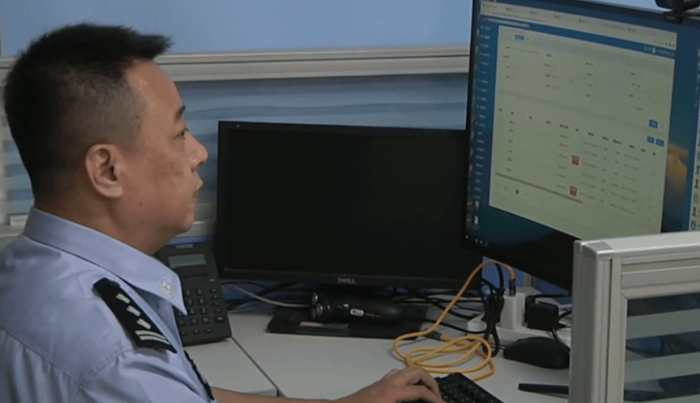 沒網(wǎng)購卻收到短信<strong></p>
<p>宏鑫機械設備有限公司
</strong>，有人直接不見2萬！“雙十一”多地出現(xiàn)騙局:宏鑫機械設備有限公司
