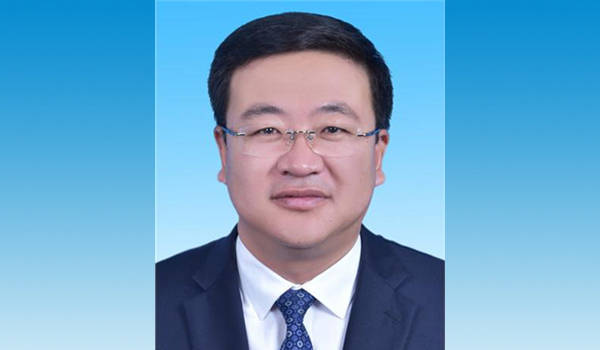 范銳君已任退役軍人事務(wù)部辦公廳主任<strong></p>
<p>宏鑫機械設(shè)備有限公司
</strong>，此前在寧夏工作:宏鑫機械設(shè)備有限公司
