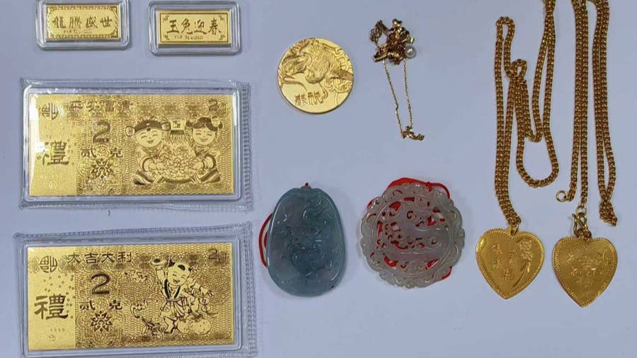 急！女兒幫母親大掃除扔掉50萬元黃金首飾<strong></p>
<p>宏鑫機(jī)械設(shè)備有限公司
</strong>，民警4小時(shí)找回:宏鑫機(jī)械設(shè)備有限公司
