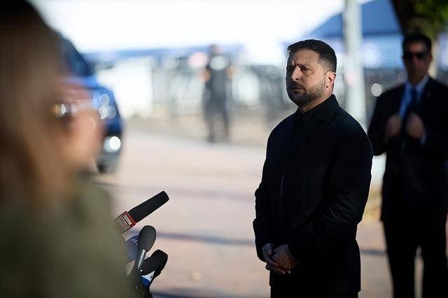 澤連斯基稱“俄烏沖突正接近結(jié)束”<strong></p>
<p>宏鑫機(jī)械設(shè)備有限公司
</strong>，克宮回應(yīng)烏方矛盾表態(tài):宏鑫機(jī)械設(shè)備有限公司
