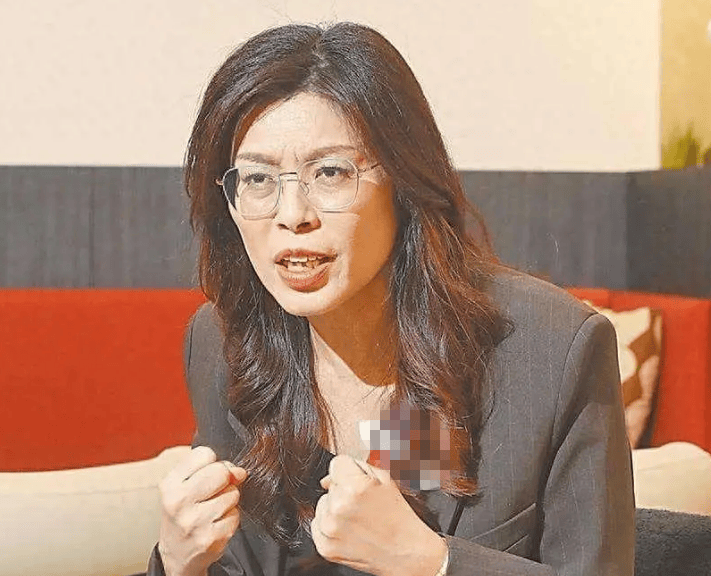 鄭麗文：兩岸定海神針就是“九二共識(shí)”<strong></p>
<p>宏鑫機(jī)械設(shè)備有限公司
</strong>，讓臺(tái)灣遠(yuǎn)離戰(zhàn)火就是反“臺(tái)獨(dú)”:宏鑫機(jī)械設(shè)備有限公司
