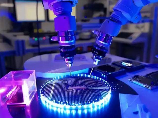 中國出手反制<strong></p>
<p>宏鑫機(jī)械設(shè)備有限公司
</strong>，荷蘭慌了！急求談判卻仍堅(jiān)稱：別扯上美國:宏鑫機(jī)械設(shè)備有限公司
