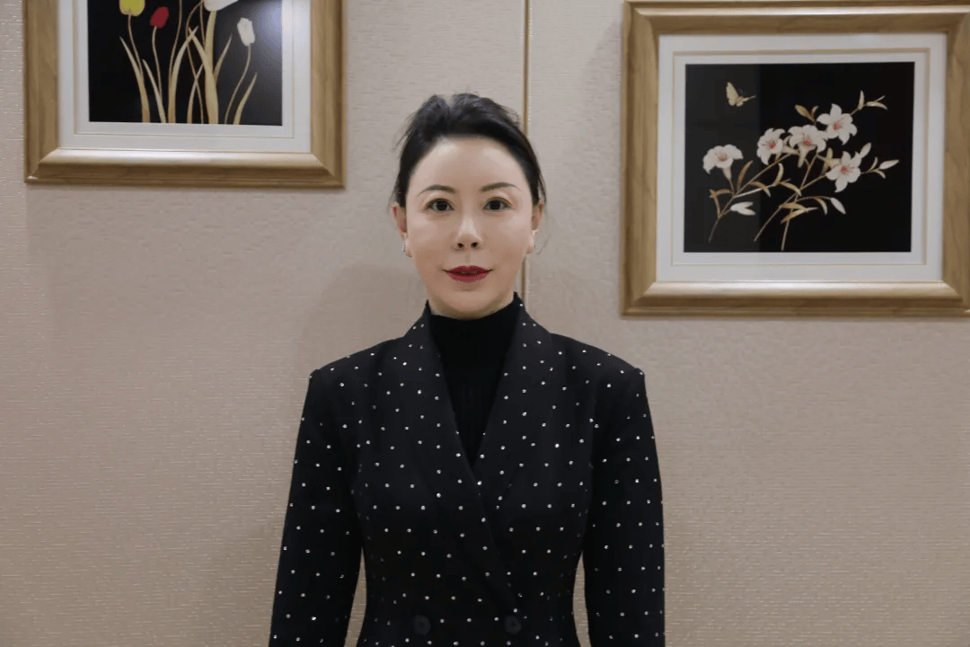 于媛媛<strong></p>
<p>宏鑫機(jī)械設(shè)備有限公司
</strong>，嚴(yán)重違紀(jì)違法:宏鑫機(jī)械設(shè)備有限公司
