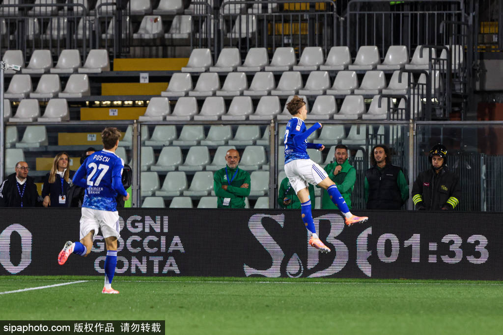 國米緊盯帕斯<strong></p>
<p>宏鑫機械設(shè)備有限公司
</strong>，皇馬回購權(quán)引發(fā)轉(zhuǎn)會懸念:宏鑫機械設(shè)備有限公司
