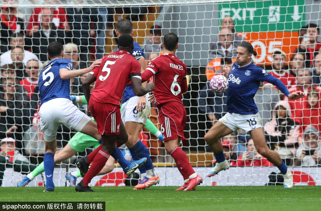 英超導(dǎo)播懂球！馬奎爾絕殺前轉(zhuǎn)播鏡頭給他5秒特寫<strong></p>
<p>宏鑫機械設(shè)備有限公司
</strong>，15秒后就進球:宏鑫機械設(shè)備有限公司
