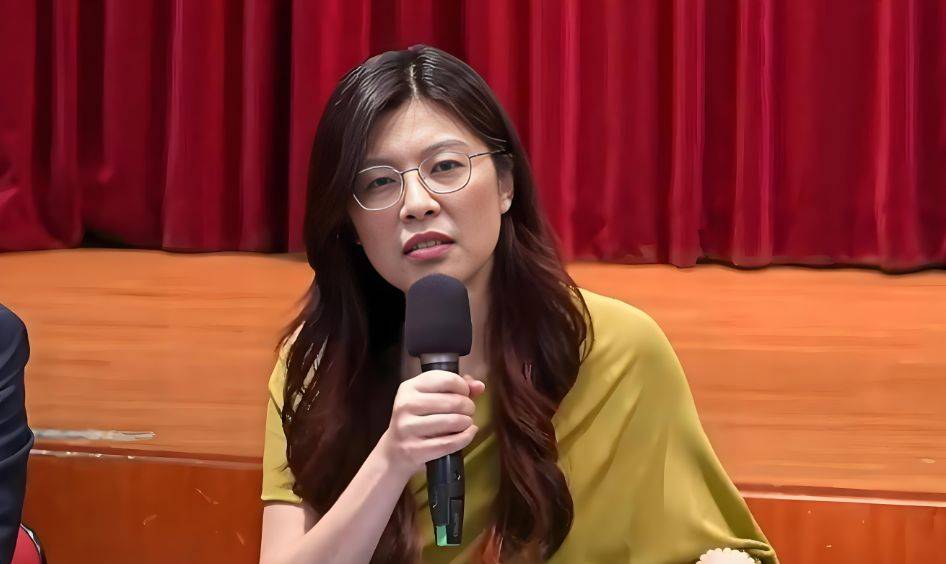 鄭麗文當(dāng)選國民黨主席<strong></p>
<p>宏鑫機(jī)械設(shè)備有限公司
</strong>，臺(tái)灣可能迎來統(tǒng)一:宏鑫機(jī)械設(shè)備有限公司
