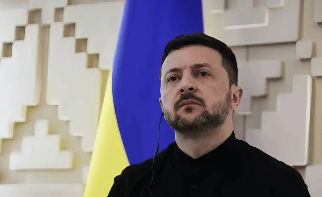 與澤連斯基大吵一架后<strong></p>
<p>宏鑫機械設(shè)備有限公司
</strong>，特朗普畫了條線：俄烏都別爭，按我說的?；?宏鑫機械設(shè)備有限公司
