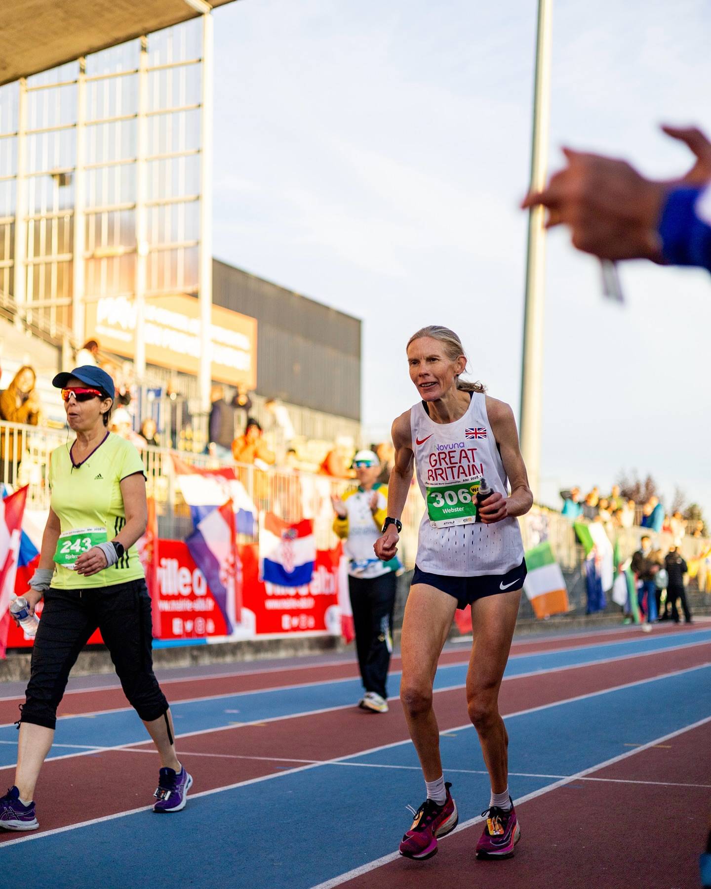 24小時狂奔278.622公里<strong></p>
<p>宏鑫機械設(shè)備有限公司
</strong>！ 46歲女將打破女子24小時超馬世界紀錄:宏鑫機械設(shè)備有限公司
