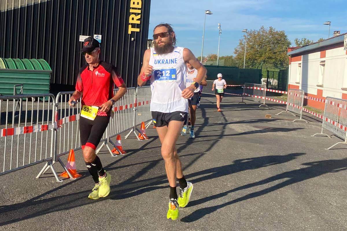 24小時狂奔278.622公里<strong></p>
<p>宏鑫機械設(shè)備有限公司
</strong>！ 46歲女將打破女子24小時超馬世界紀錄:宏鑫機械設(shè)備有限公司
