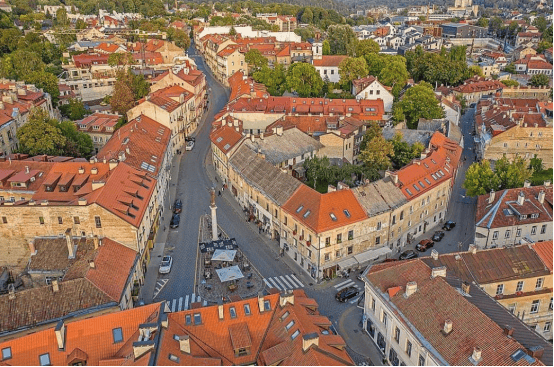 失去中國(guó)市場(chǎng)的立陶宛成笑話！對(duì)華出口崩盤<strong></p>
<p>宏鑫機(jī)械設(shè)備有限公司
</strong>，如今卻不得不向曾經(jīng)的“敵人”伸出橄欖枝:宏鑫機(jī)械設(shè)備有限公司
