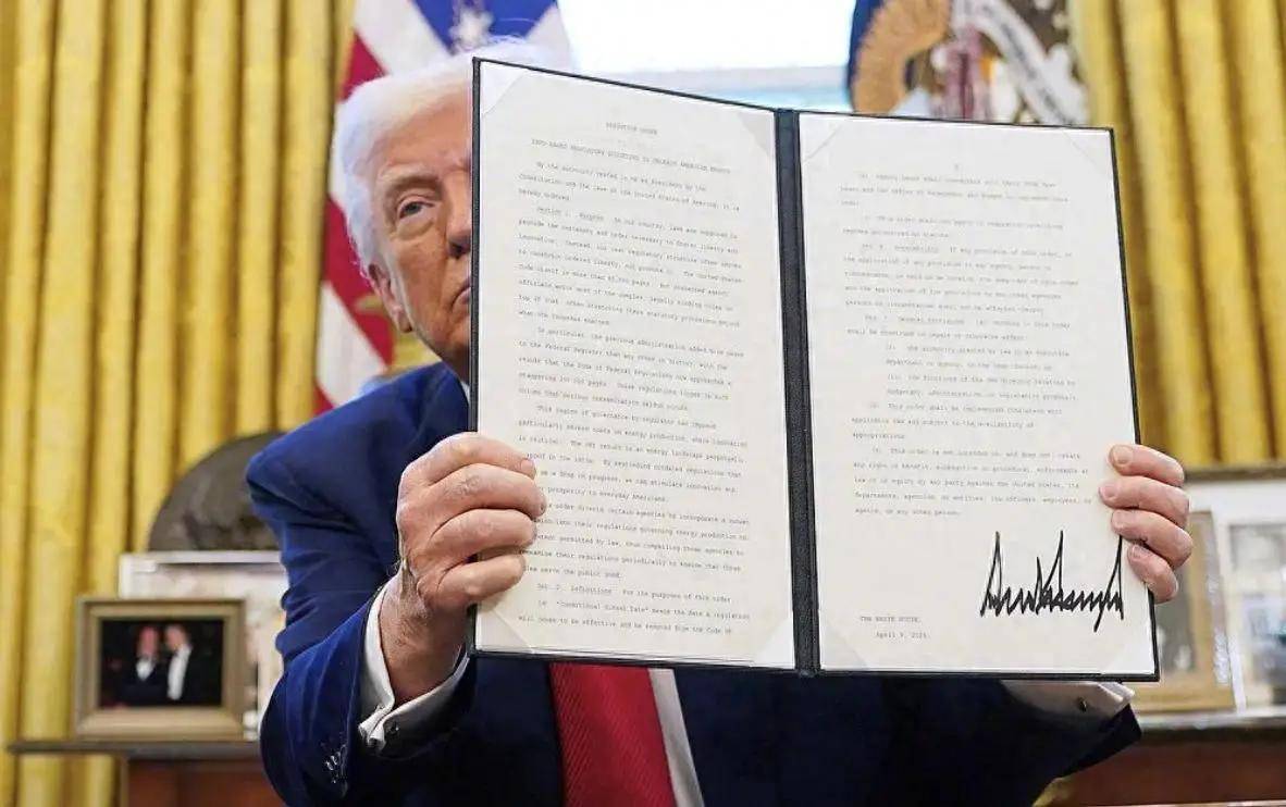 特朗普通告全球<strong></p>
<p>宏鑫機(jī)械設(shè)備有限公司
</strong>，不想摧毀中國，中方作出三大讓步，美就刀下留人:宏鑫機(jī)械設(shè)備有限公司
