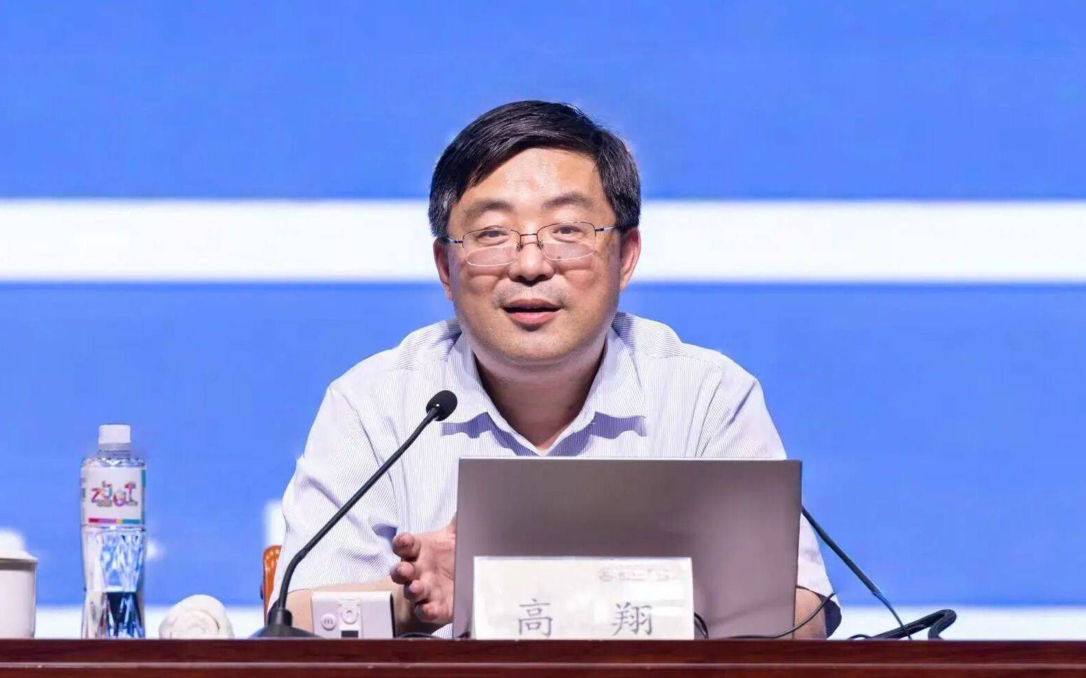 中央批準(zhǔn)：高翔任副部級(jí)新職:宏鑫機(jī)械設(shè)備有限公司
