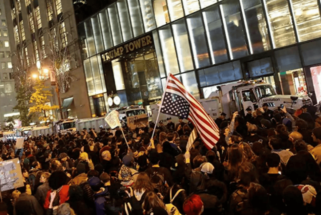 全美50州揭竿而起<strong></p>
<p>宏鑫機械設備有限公司
</strong>，要求特朗普立刻下臺，中國這一招美國招架不住:宏鑫機械設備有限公司
