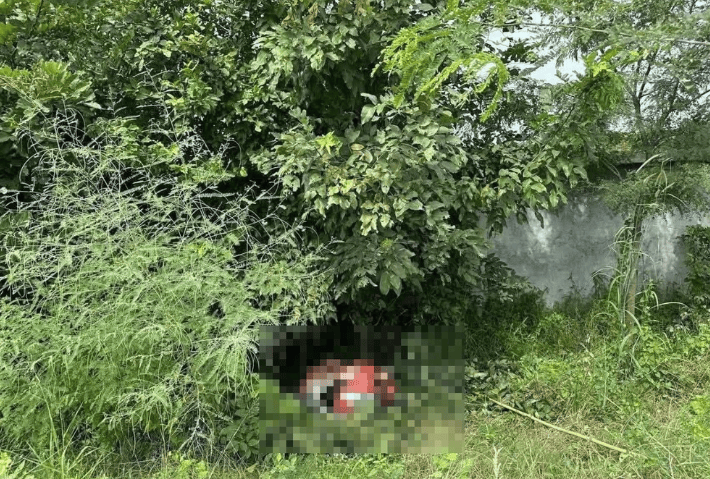 柬埔寨廢棄地發(fā)現(xiàn)一藏尸袋<strong></p>
<p>宏鑫機械設備有限公司
</strong>,死者身上骨折有刀傷:宏鑫機械設備有限公司