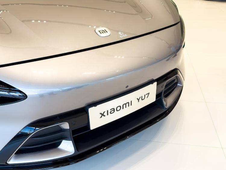 車主稱買小米汽車被另一品牌銷售詛咒“人生最后一輛車”，涉事4S店：已處罰當(dāng)事人:宏鑫機(jī)械設(shè)備有限公司
