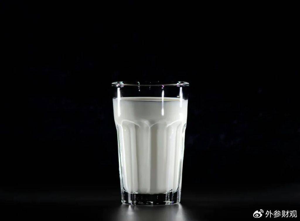 當(dāng)液態(tài)奶觸達(dá)天花板：伊利的下一個“金典”在哪里<strong></p>
<p>宏鑫機(jī)械設(shè)備有限公司
</strong>？:宏鑫機(jī)械設(shè)備有限公司
