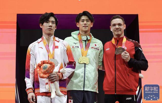 高清大圖 | 張博恒獲體操世錦賽男子個(gè)人全能亞軍:宏鑫機(jī)械設(shè)備有限公司